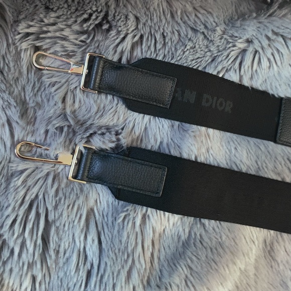 DIOR 2020 Roller Messenger Bag - Picture 10 of 13